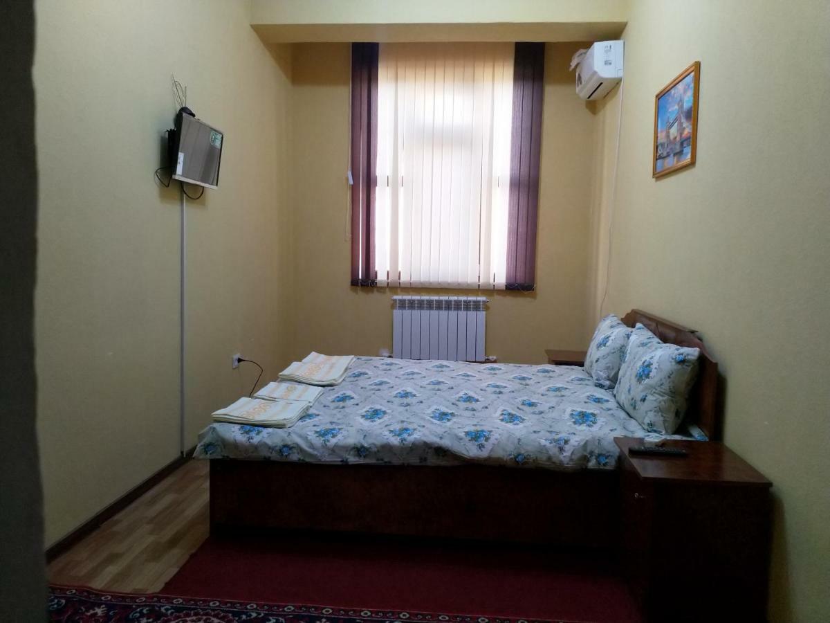 Hostel Mukarram Bukhara Bagian luar foto