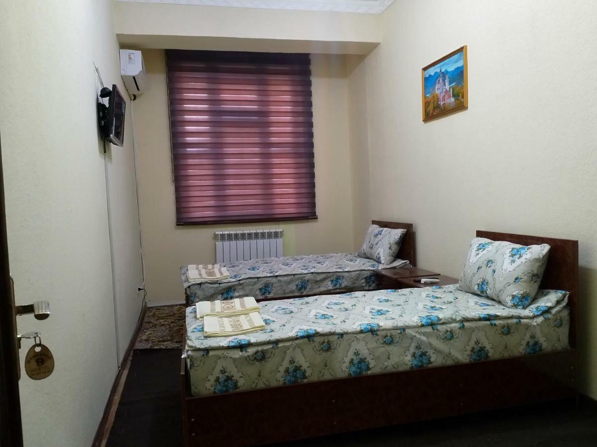 Hostel Mukarram Bukhara Bagian luar foto