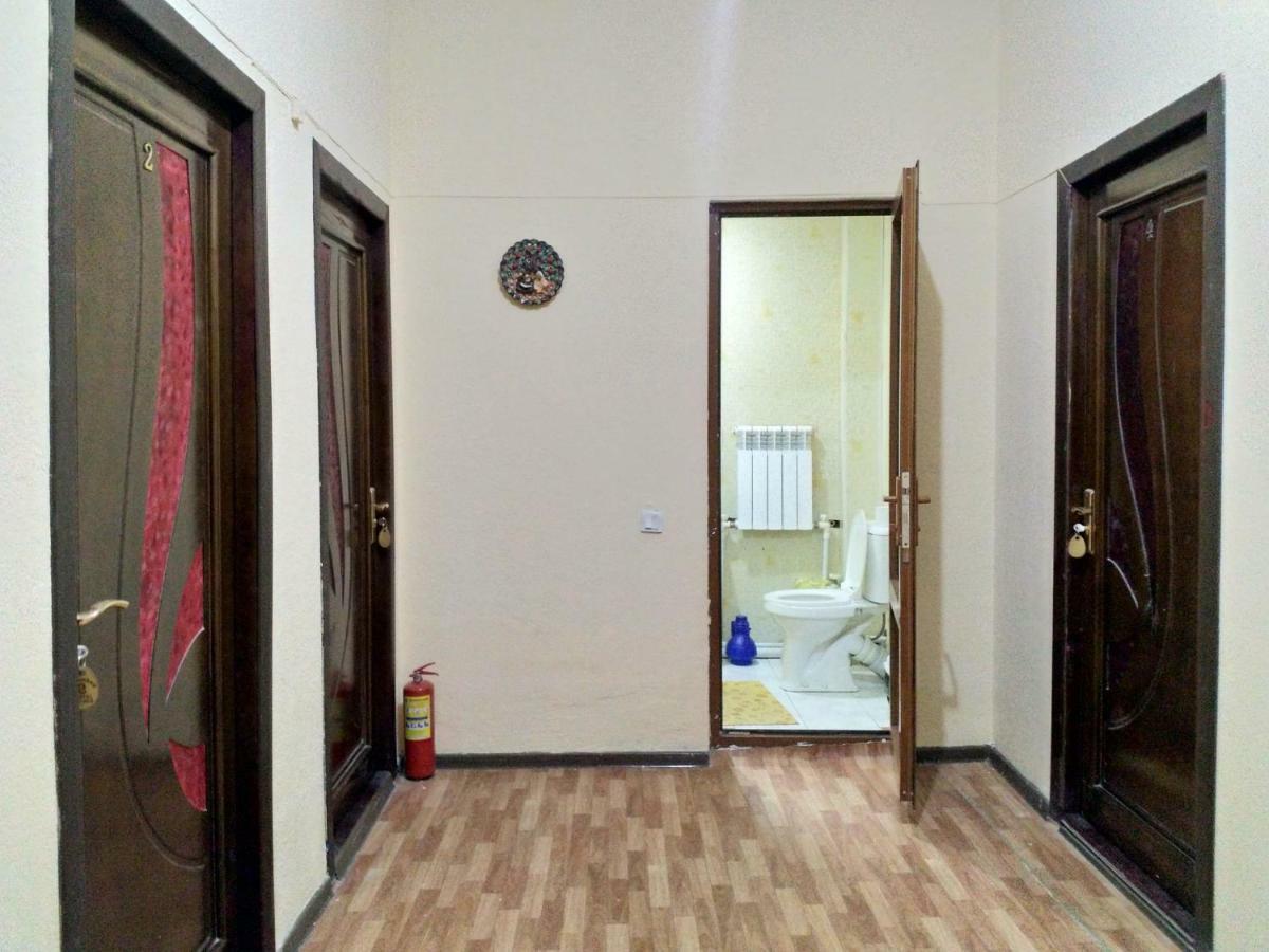 Hostel Mukarram Bukhara Bagian luar foto