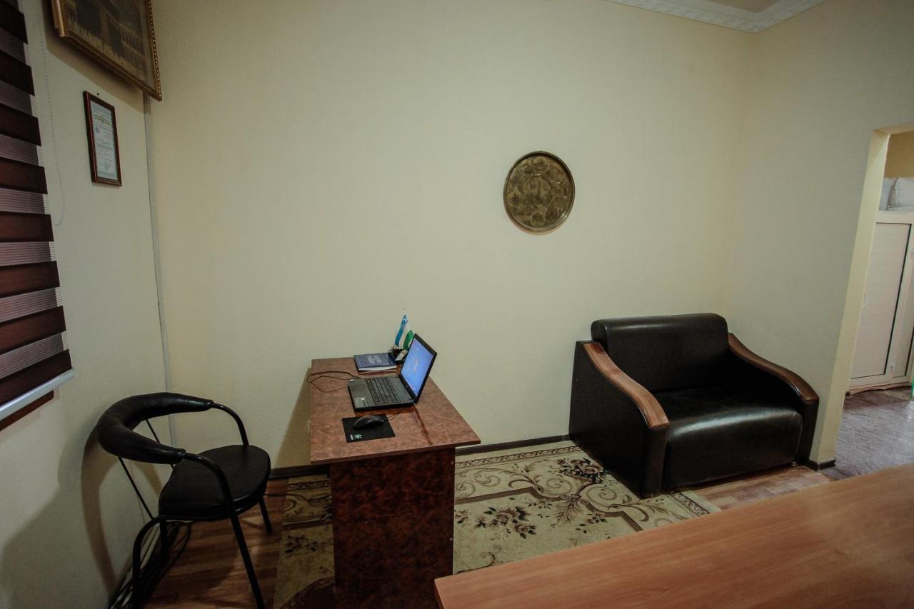 Hostel Mukarram Bukhara Bagian luar foto
